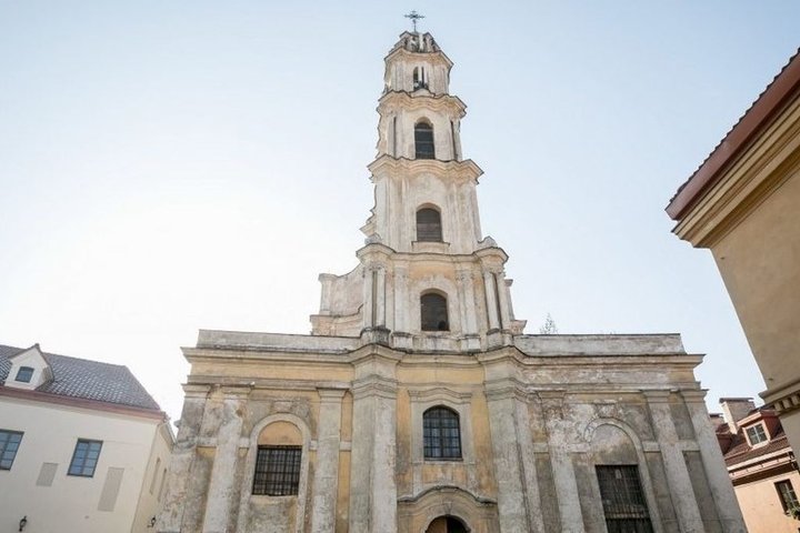Nuotraukoje matoma Vilniaus Švč. Mergelės Marijos Ramintojos bažnyčia