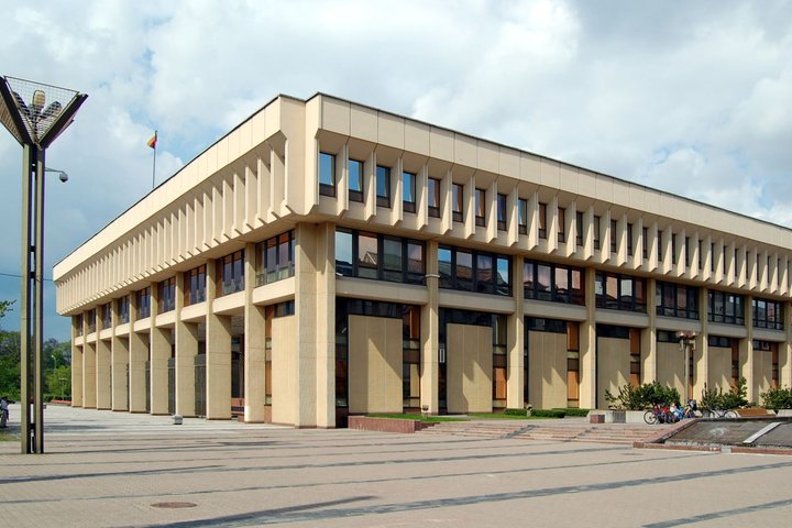 Nuotraukoje matomi Seimo rūmai