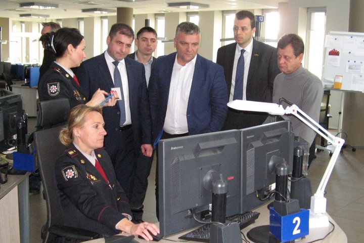 Nuotraukoje matomi svečiai Operatorių salėje