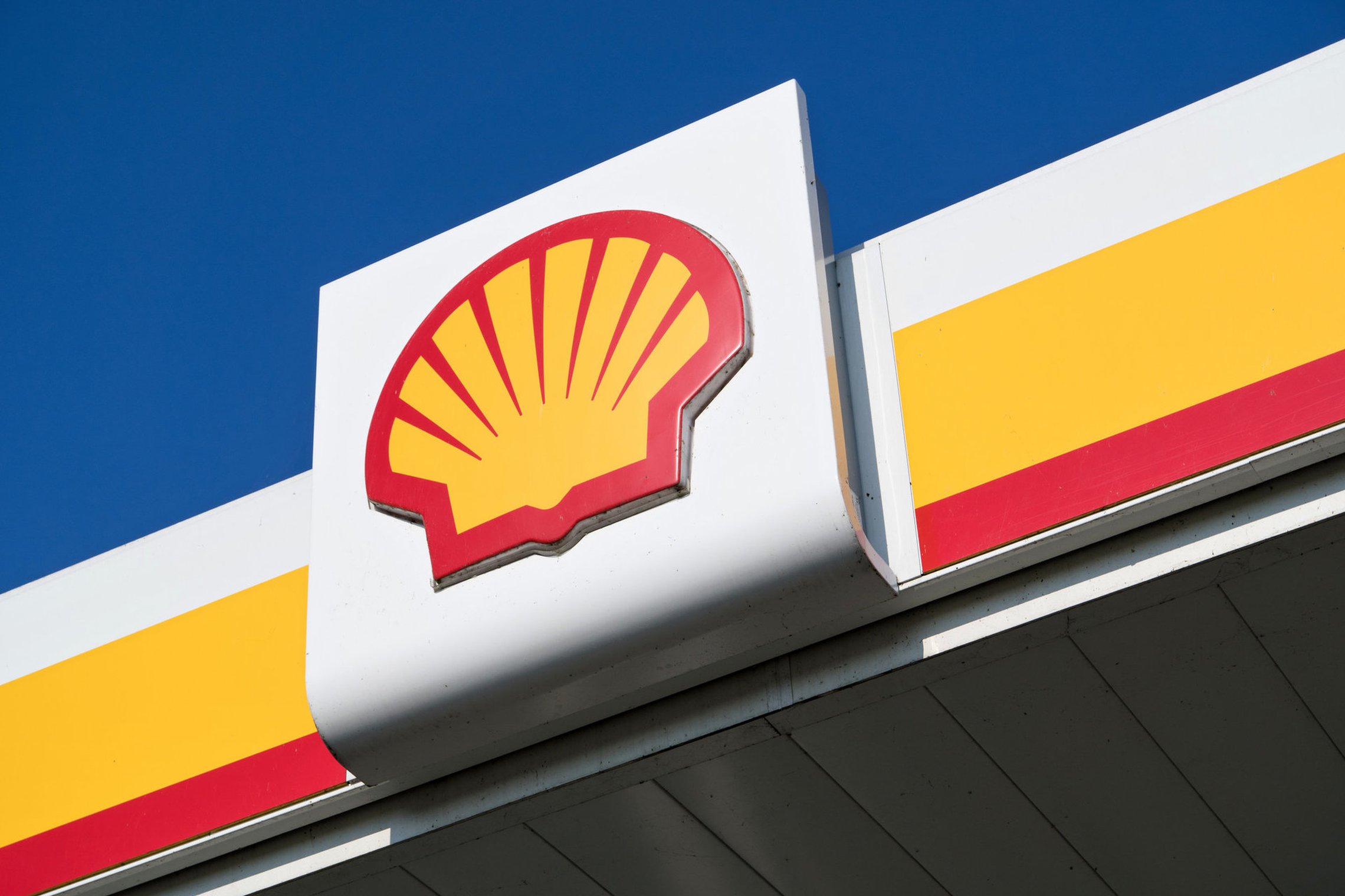 Nuotraukoje matoma „Shell“ degalinės iškaba