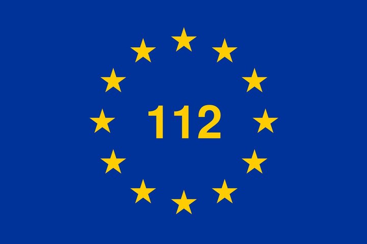 Numeris 112 žvaigždučių apskritimo centre