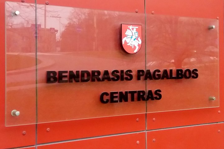 Nuotraukoje matoma Bendrojo pagalbos centro iškaba